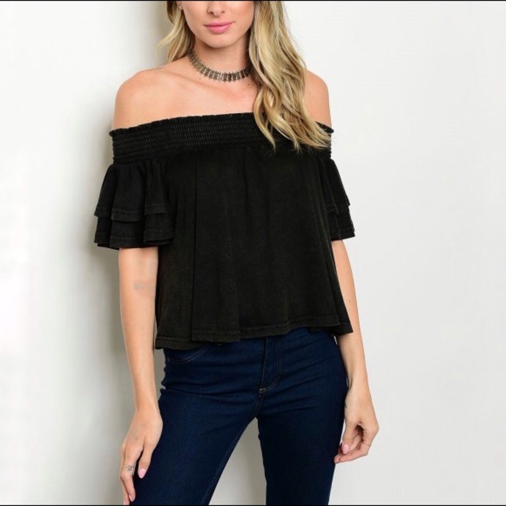 Short Sleeve Ruffle Off-Shoulder Top
